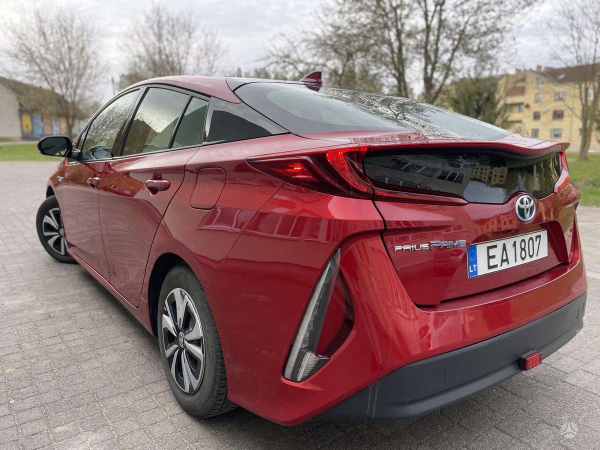 Toyota Prius Prime - 9