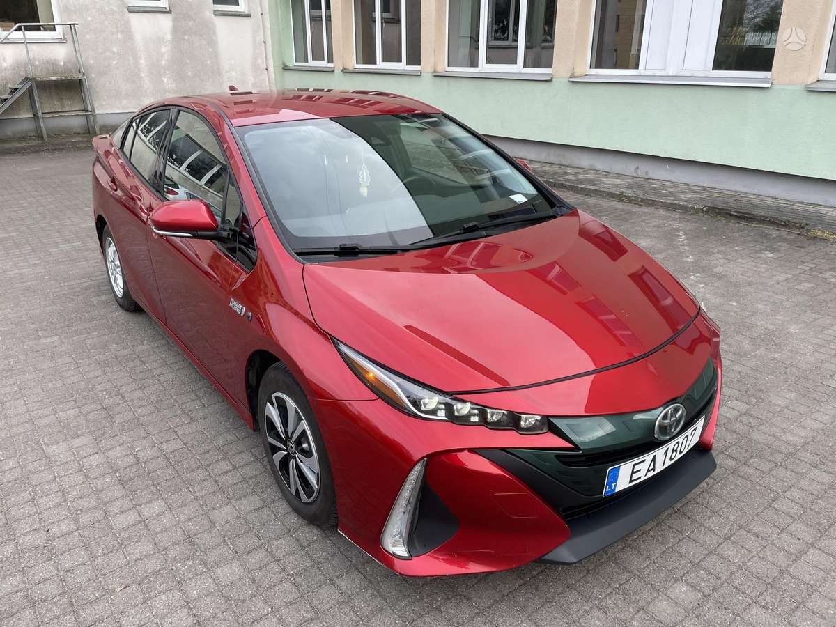 Toyota Prius Prime - 4