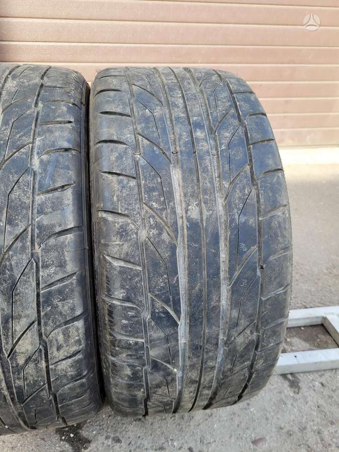 Nitto, universalios 275/40 R19