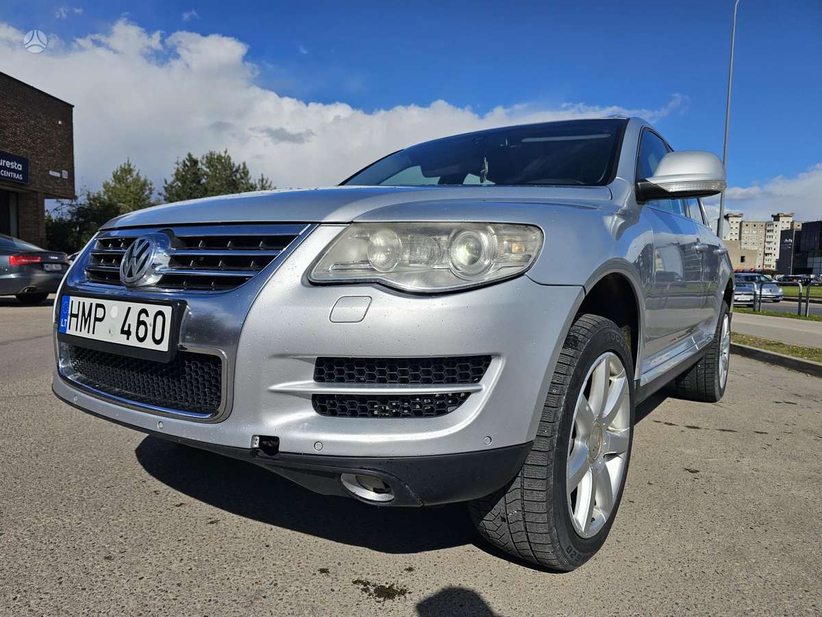 Volkswagen Touareg - 2