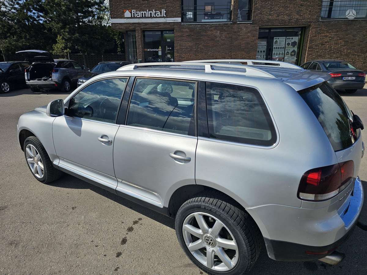 Volkswagen Touareg - 9