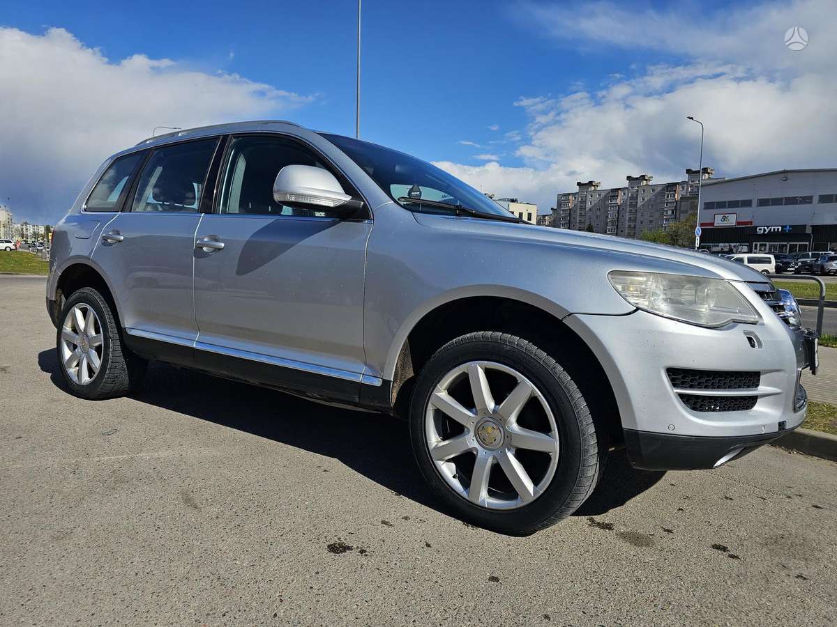 Volkswagen Touareg - 11