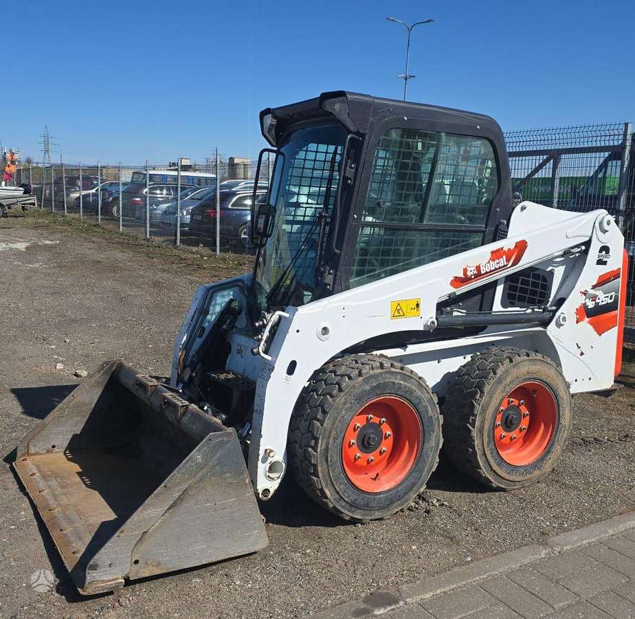 Bobcat S450 + bucket+ street sweeper, mini loaders