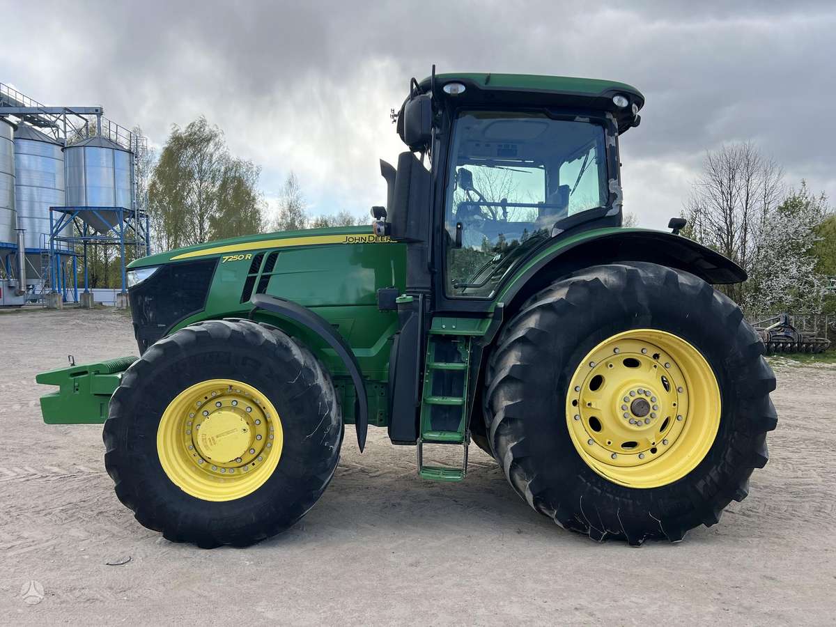 John Deere 7250R, traktori
