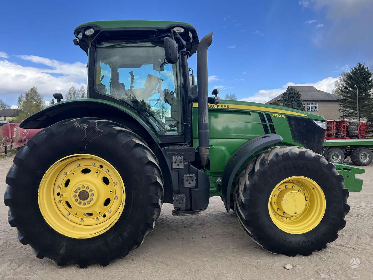 John Deere 7250R, traktori