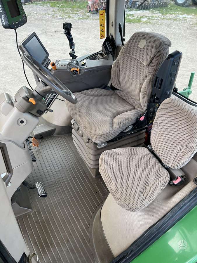 John Deere 7250R, traktori