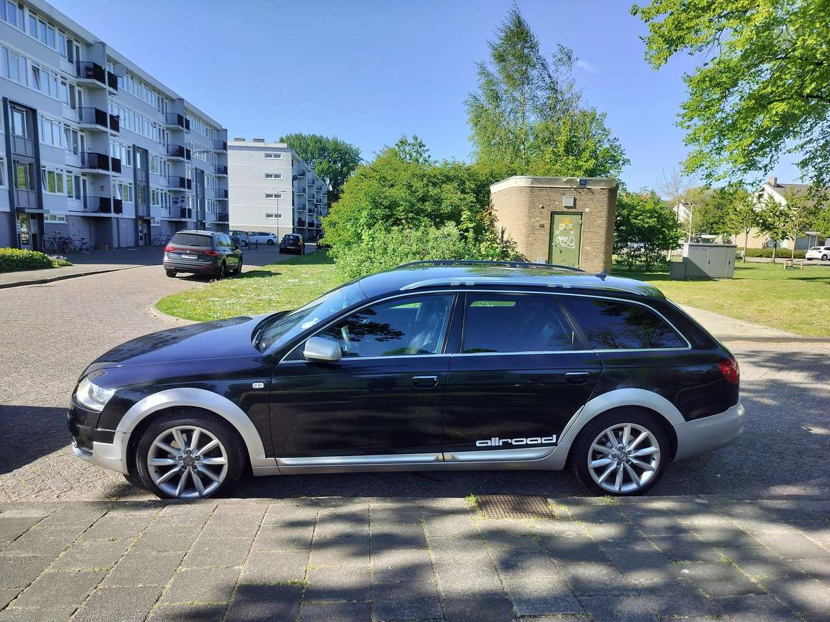 Audi A6 allroad, 3.0 l., Универсал