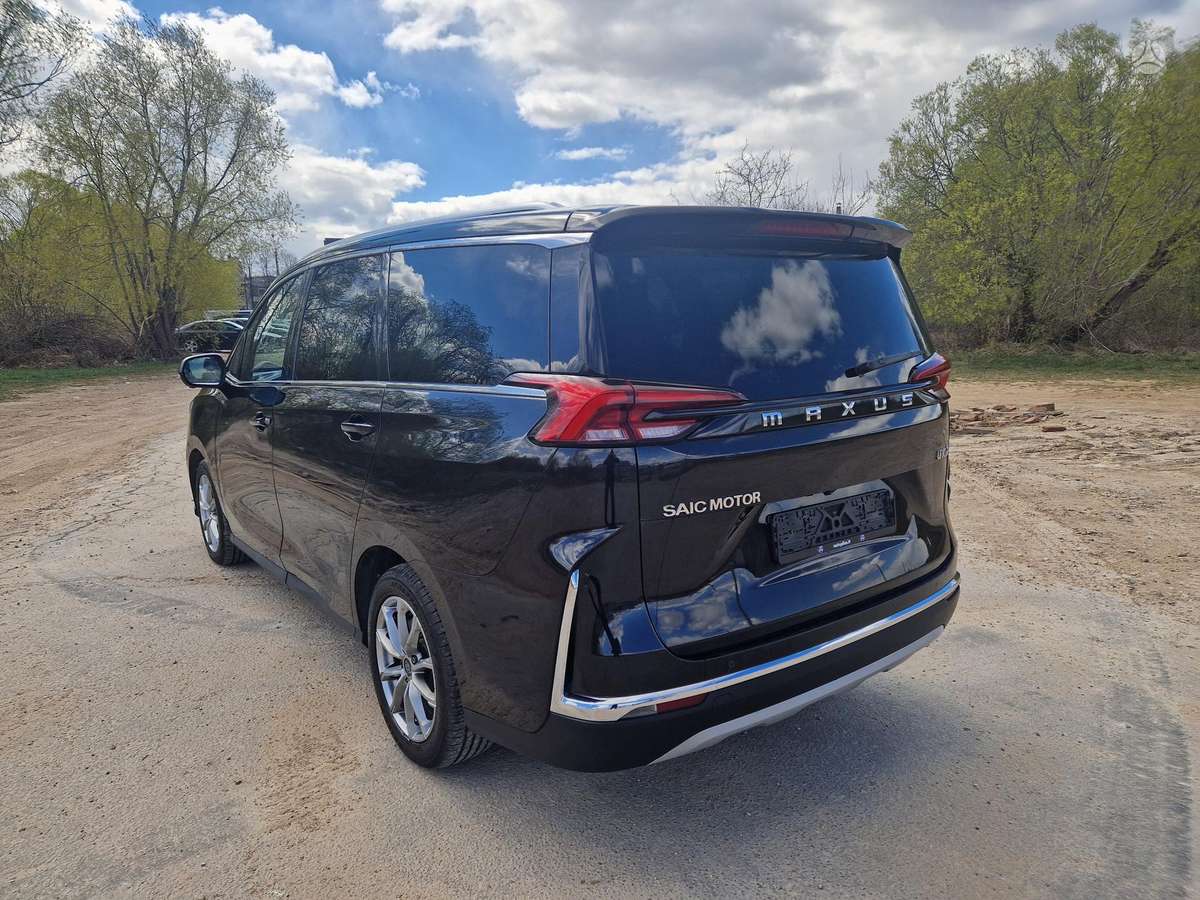 Maxus EUNIQ5, Минивэн