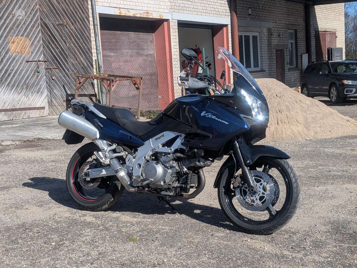 Suzuki DL (V-Strom) 1000cc, enduro / adventure