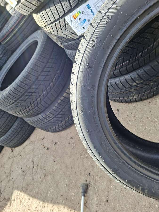 Zmax, ziemas 275/45 R20