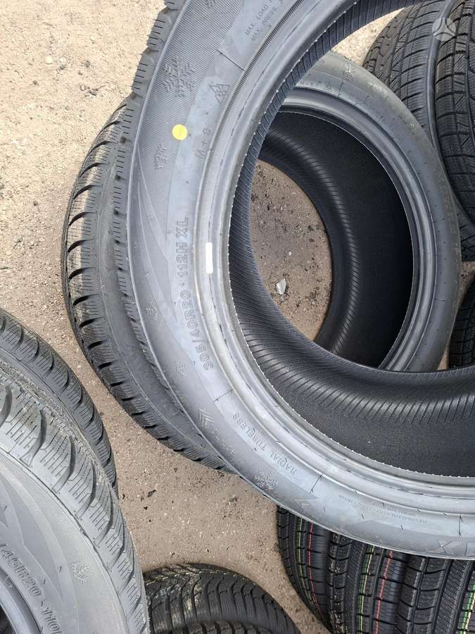 Zmax 275/45 R20, winter 305/40 R20