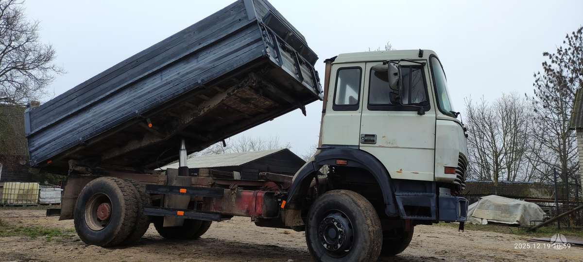 Iveco 180-25, самосвалы