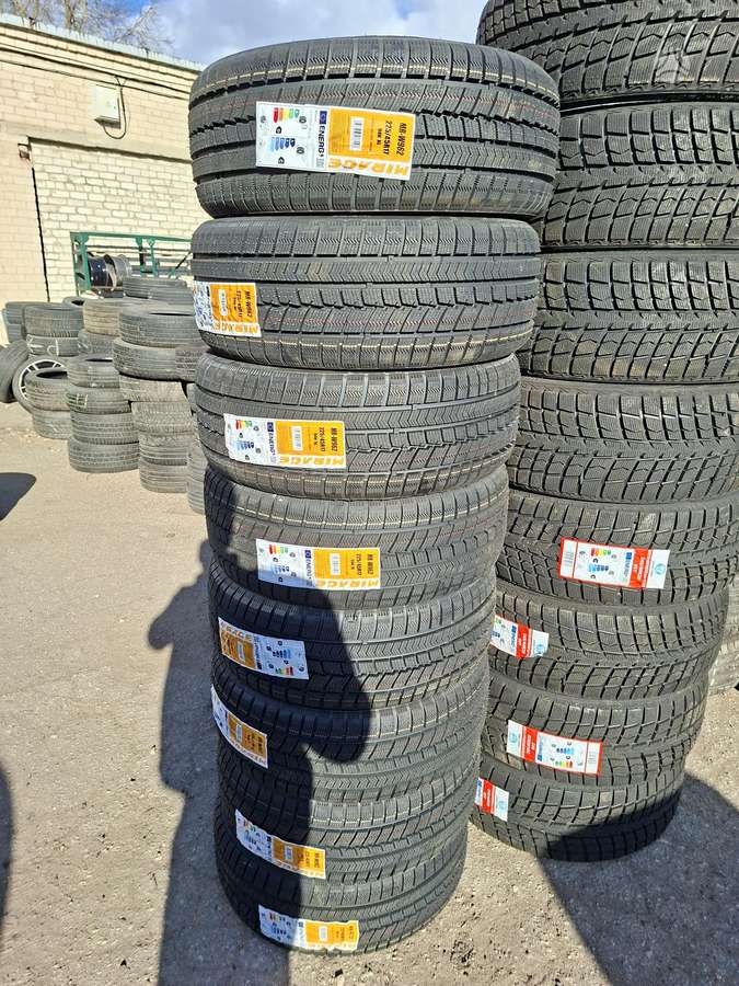 Sunfull, зимние 225/45 R17