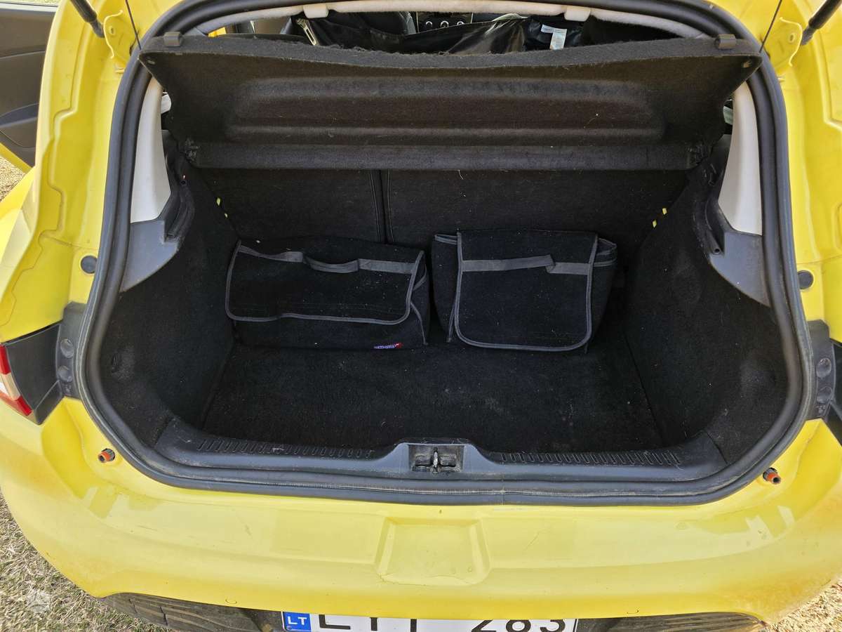 Renault Clio, 1.5 l., Хэтчбек
