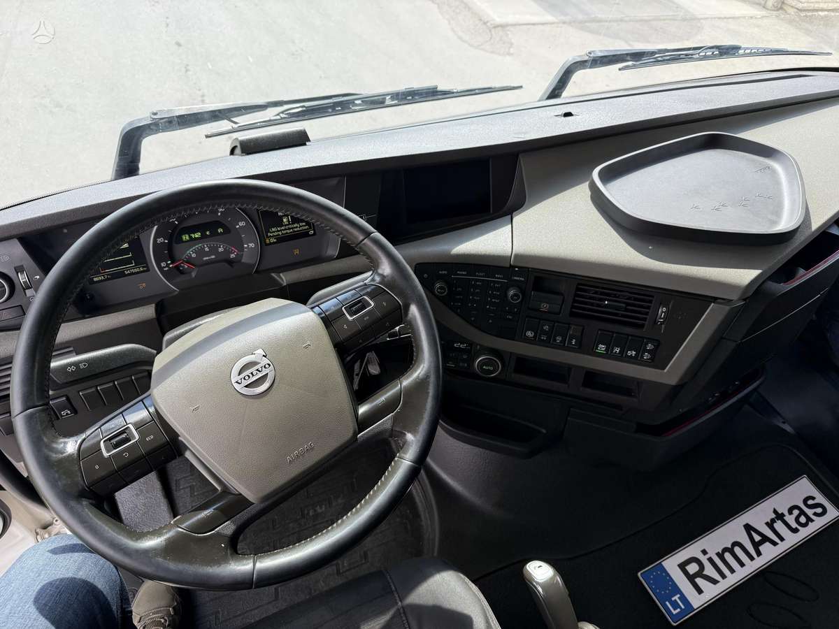Volvo FH 460, double sleeper