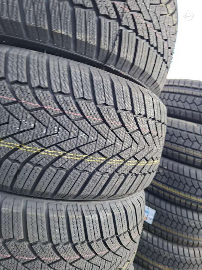 Zmax, ziemas 235/45 R17