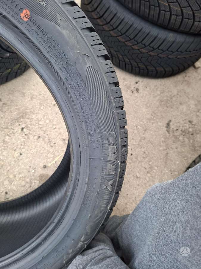 Zmax, žieminės 235/45 R17