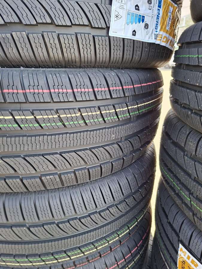 Sunfull, всесезонные 235/55 R18