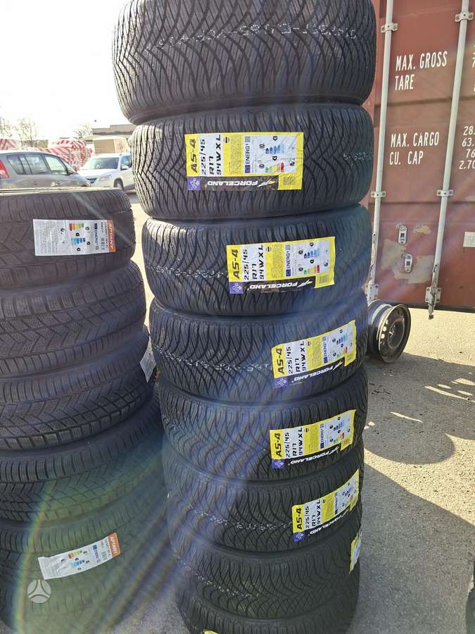 Goodride, всесезонные 225/45 R17