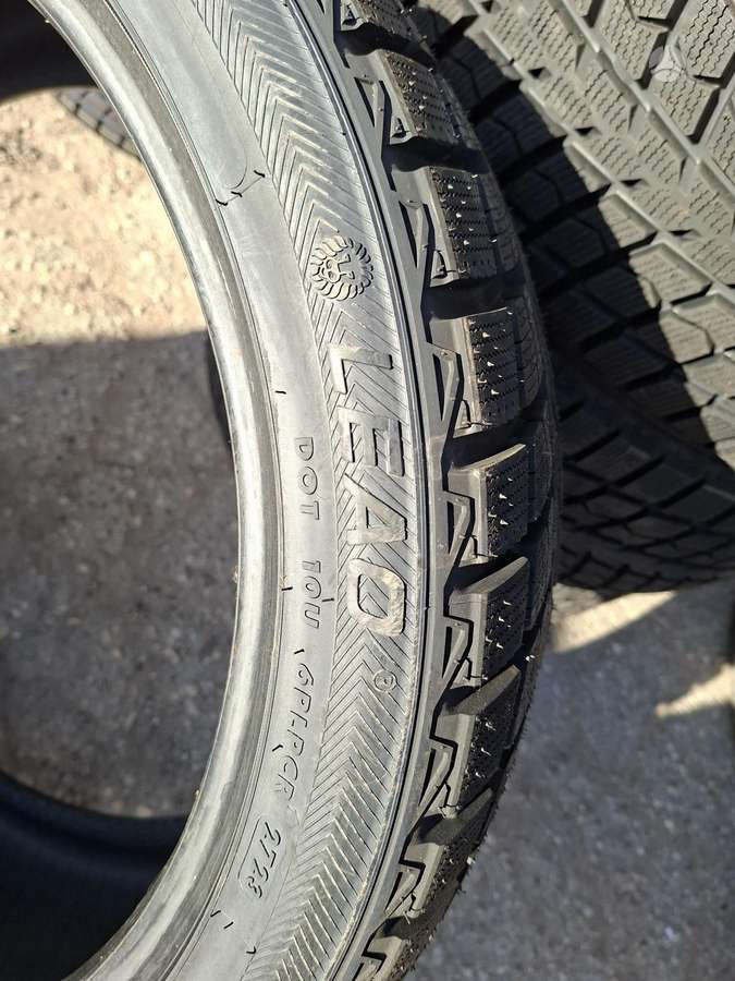 Leao, žieminės 245/40 R20