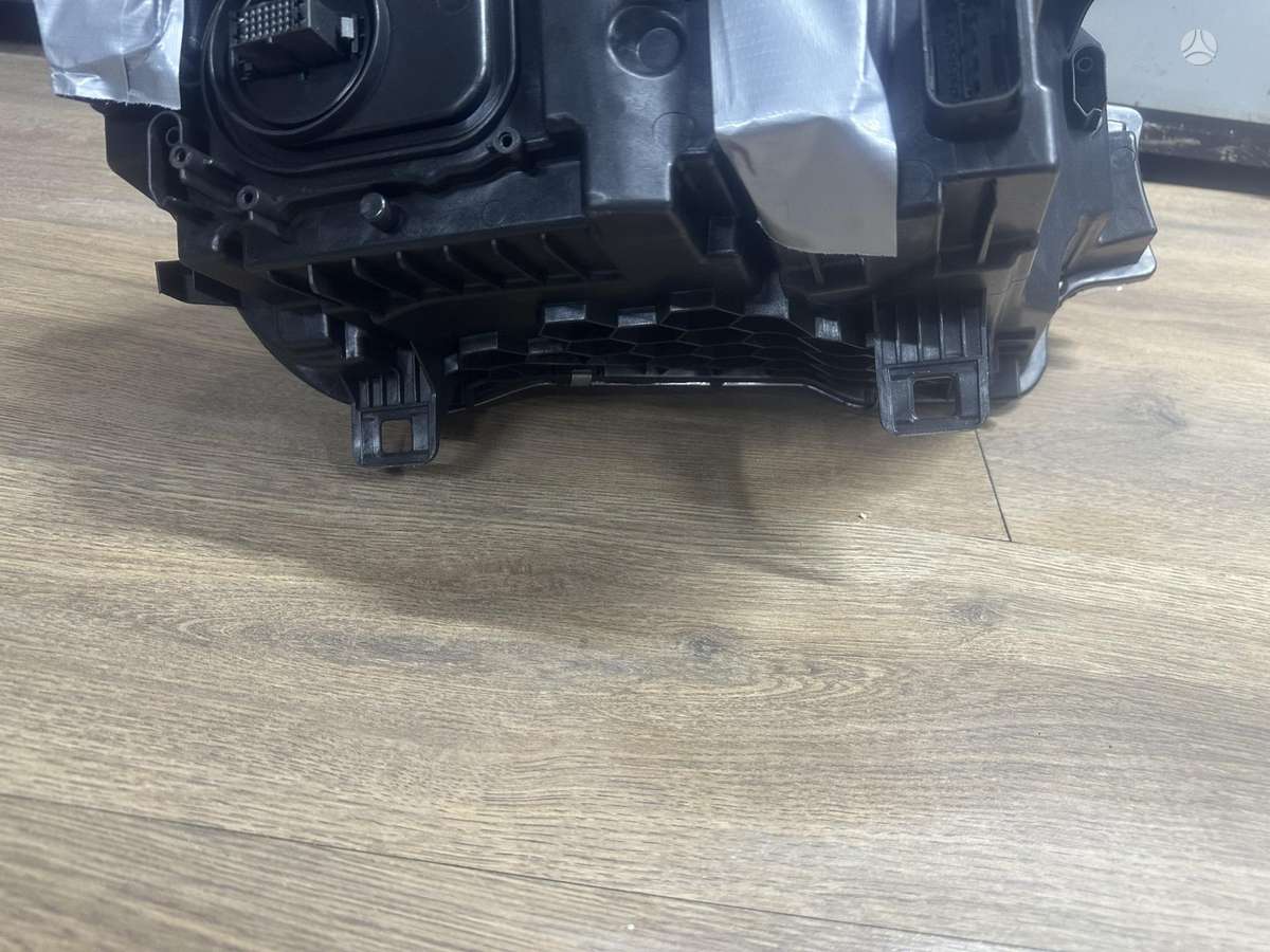 BMW X3 žibintai