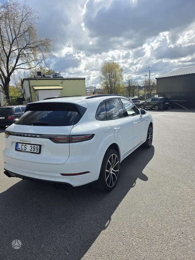 Porsche Cayenne, 2.9 l., off-road / crossover