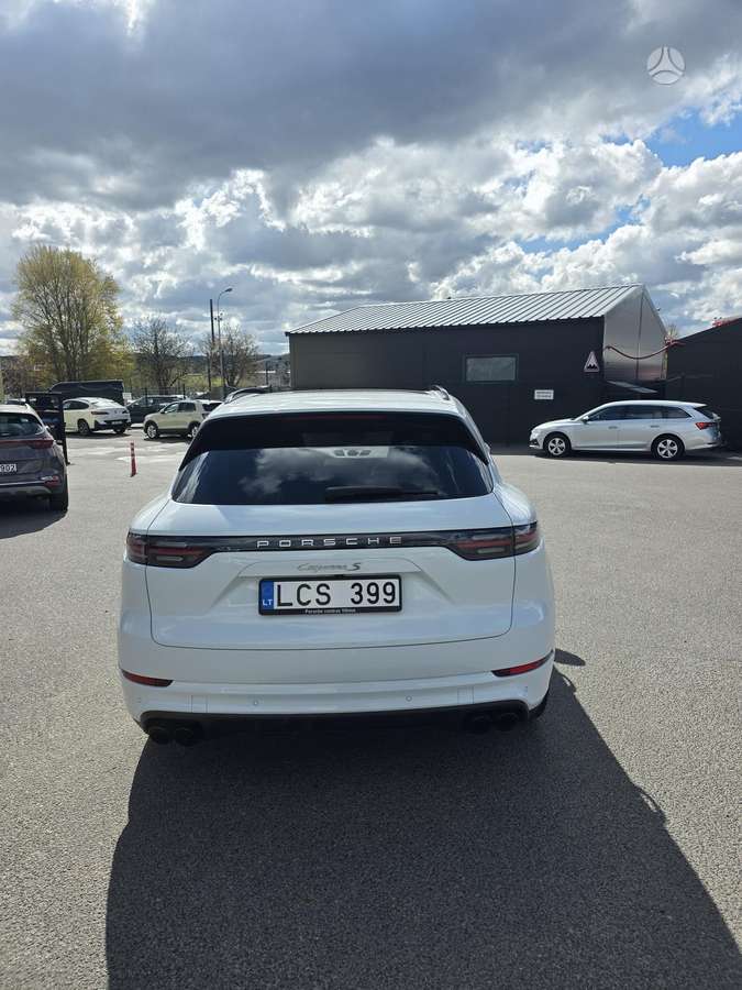 Porsche Cayenne, 2.9 l., off-road / crossover