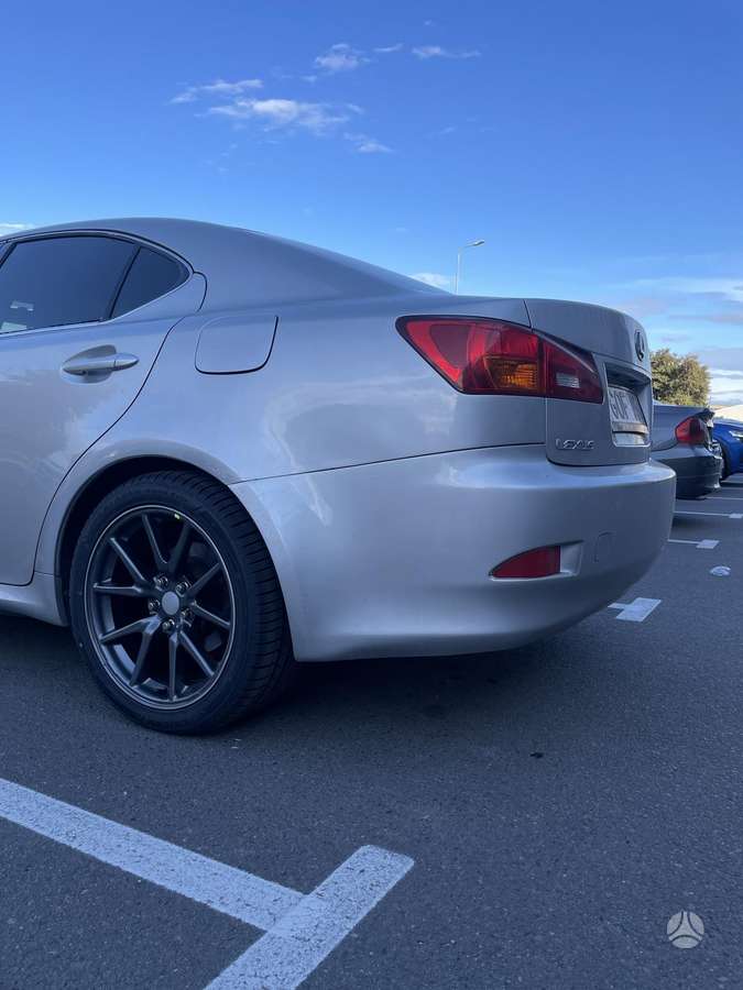 Lexus IS 220, 2.2 l., Седан