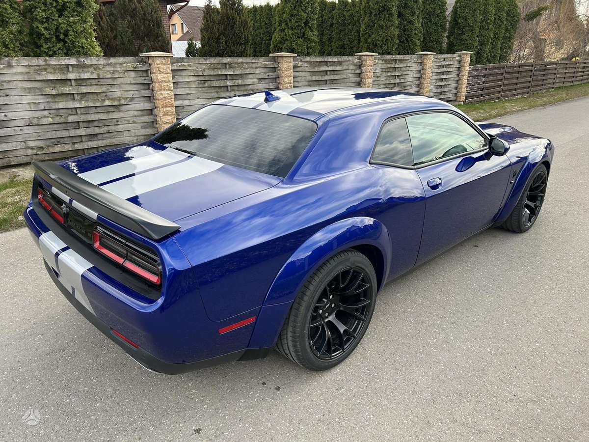 Dodge Challenger, 5.7 l., coupe