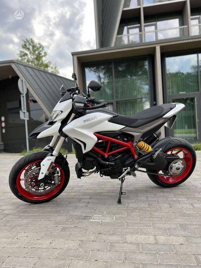 Ducati Hypermotard 937cc, supermoto