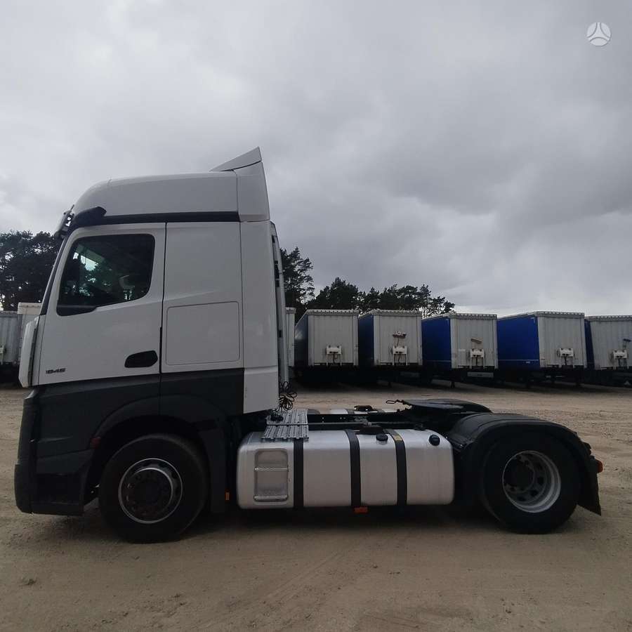 Mercedes-Benz Actros 1845 L, double sleeper