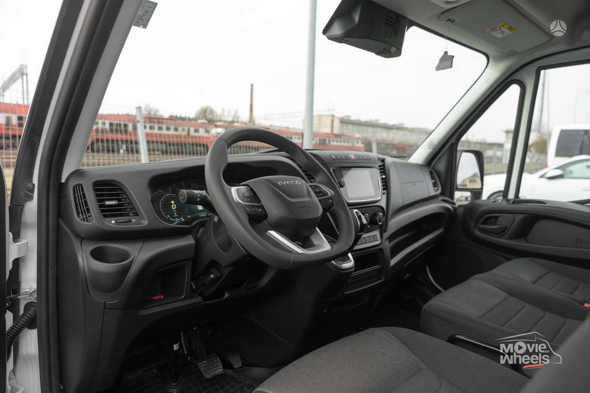 Mercedes-Benz Sprinter, cargo van