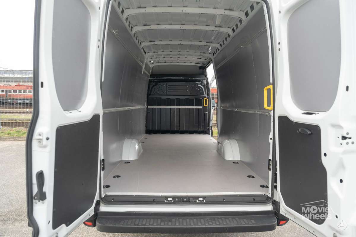 Mercedes-Benz Sprinter, cargo van