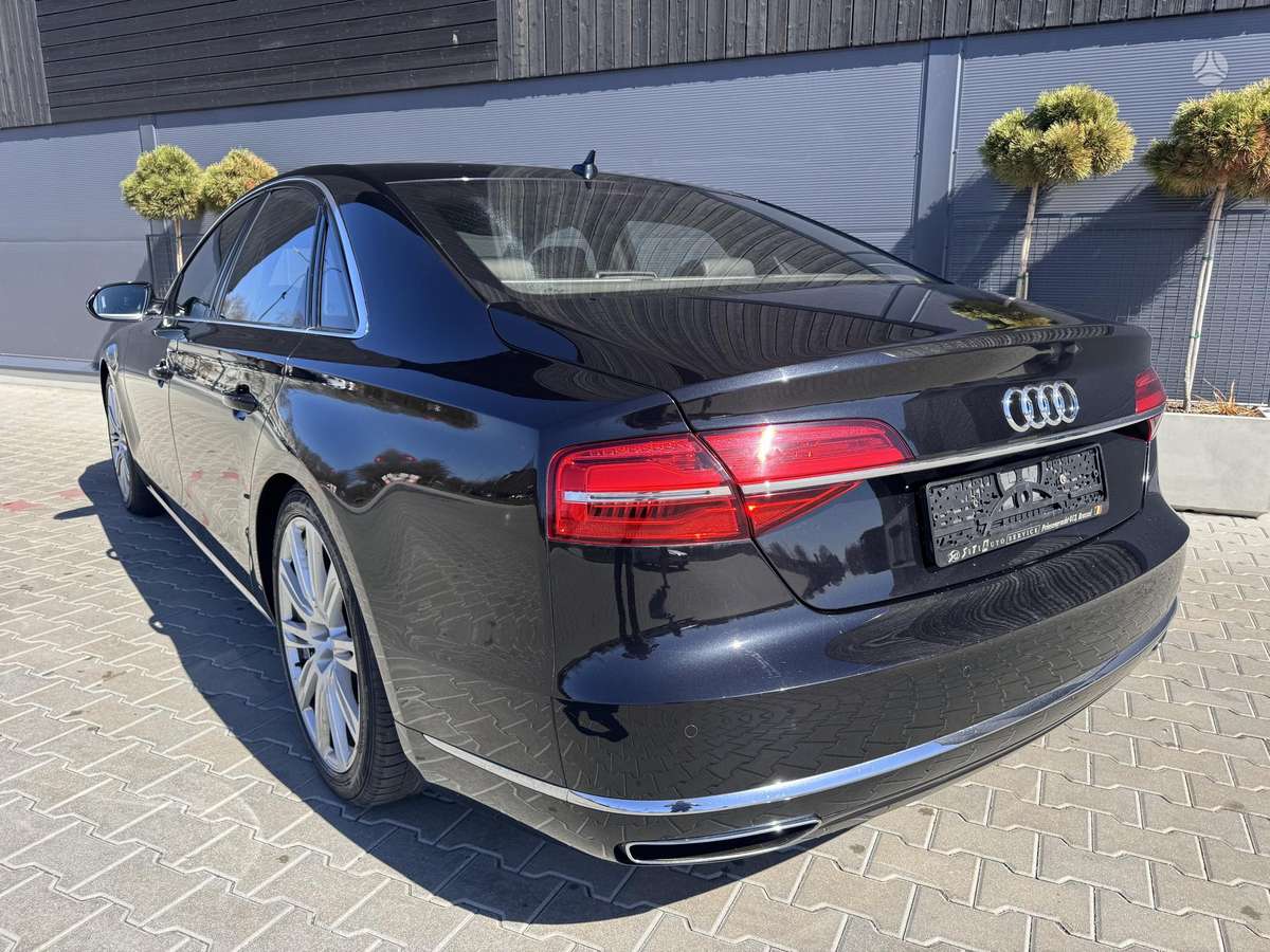 Audi A8, 3.0 l., sedanas