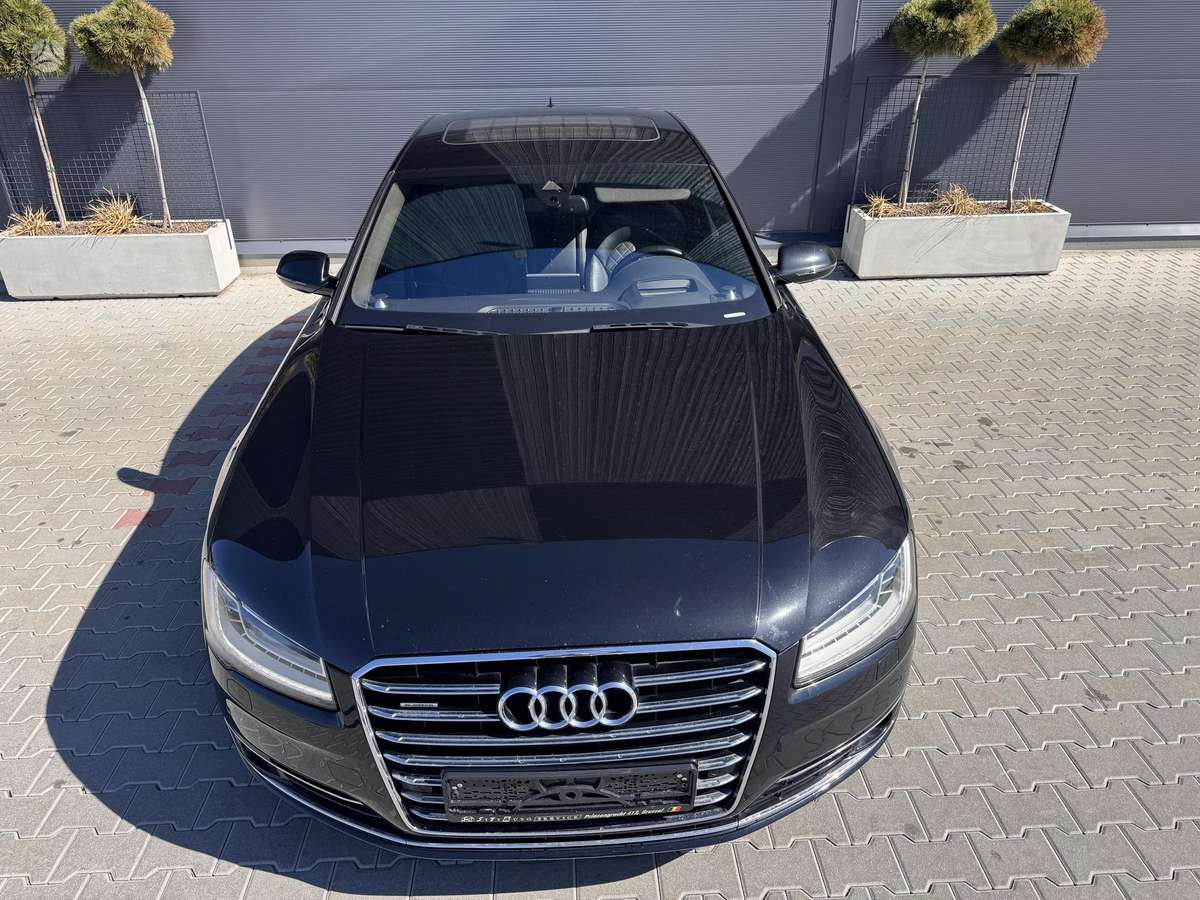 Audi A8, 3.0 l., sedanas