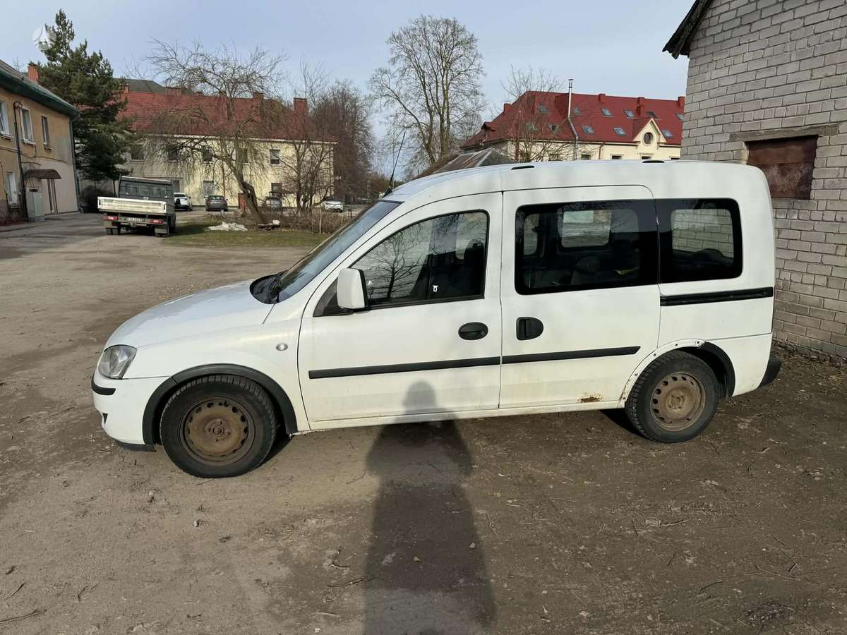 Opel Combo, 1.3 l., mpv / minivan