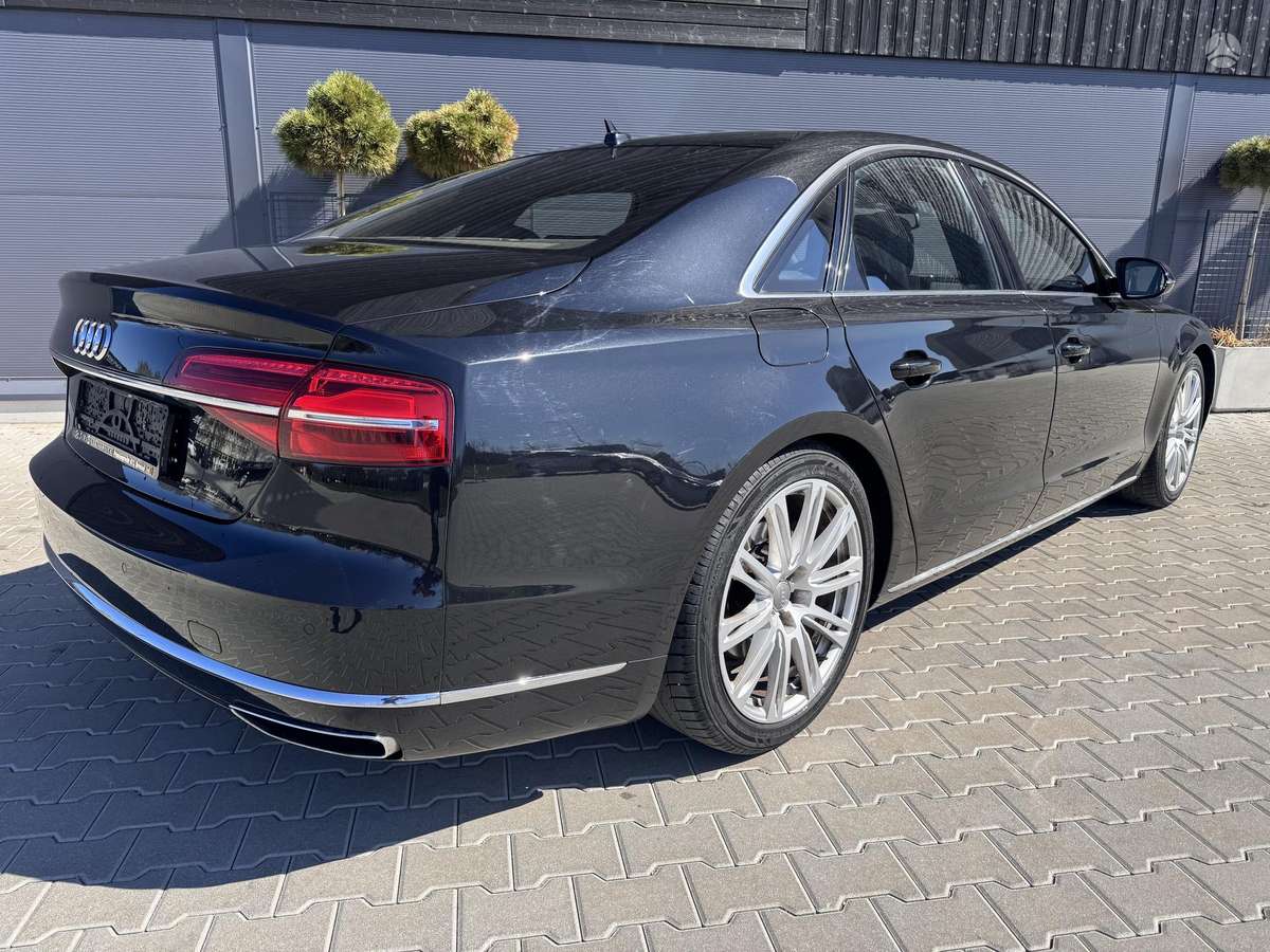 Audi A8, 3.0 l., sedanas
