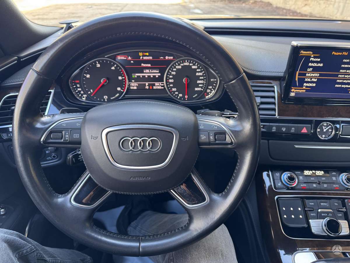 Audi A8, 3.0 l., Седан