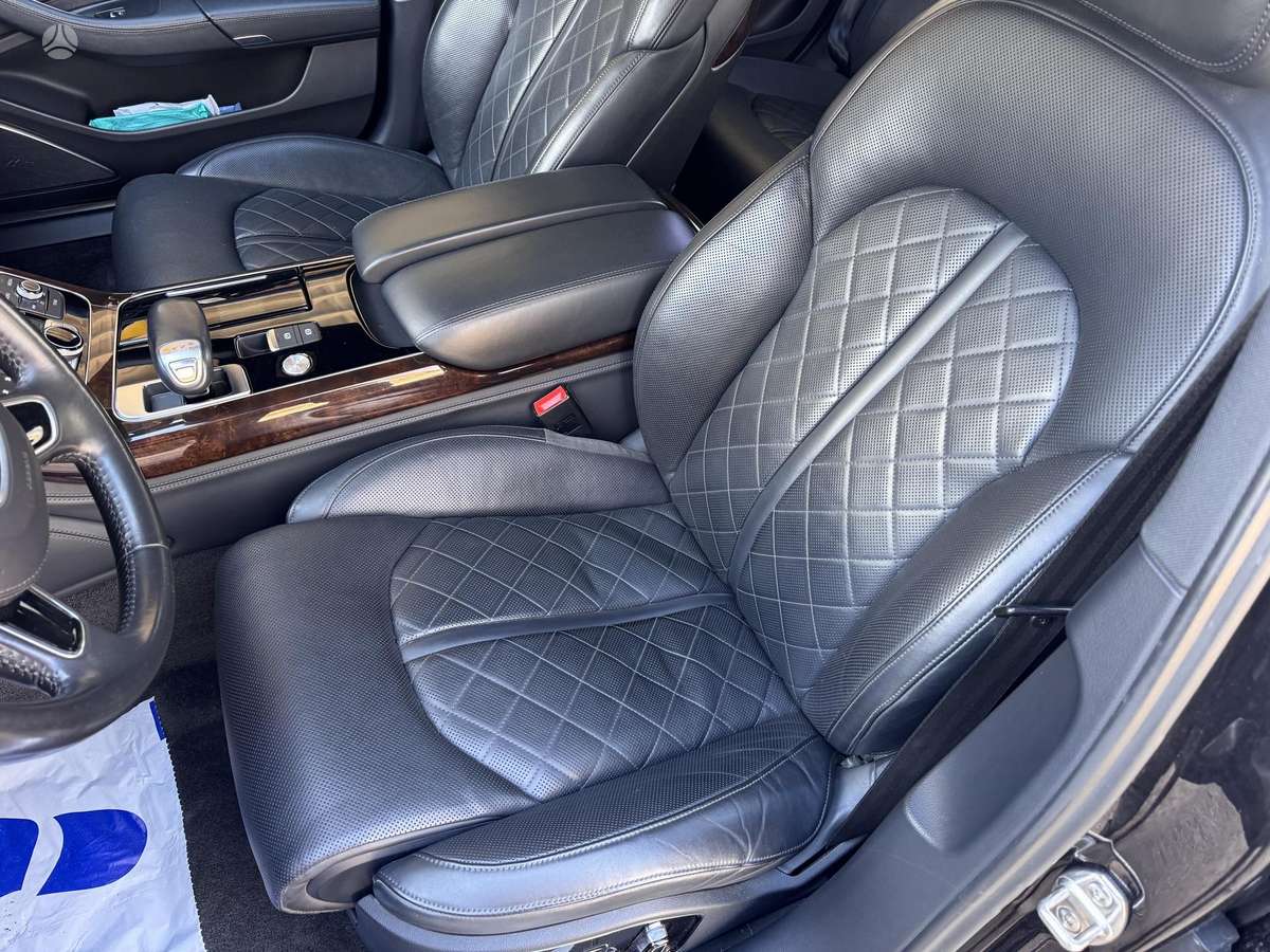 Audi A8, 3.0 l., sedanas