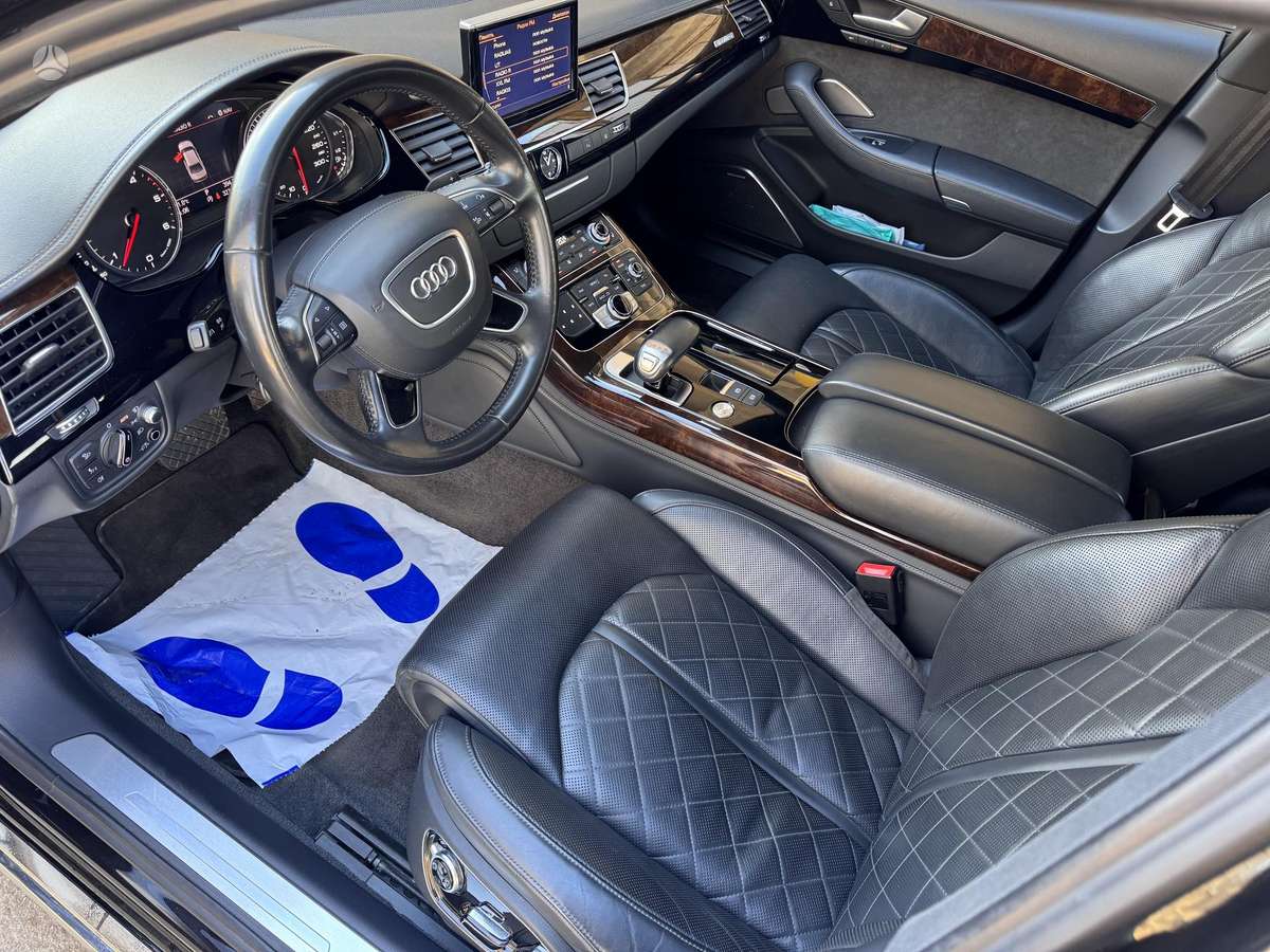 Audi A8, 3.0 l., sedanas