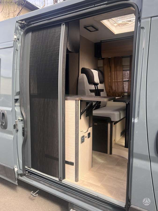 Rimor HORUS 95, campers