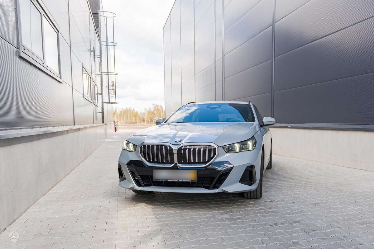 BMW 520, 2.0 l., Универсал