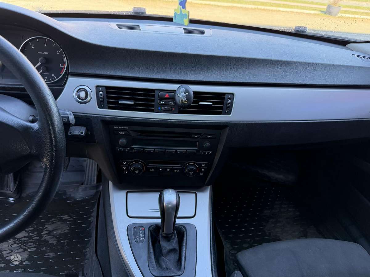 BMW 320, 2.0 l., wagon
