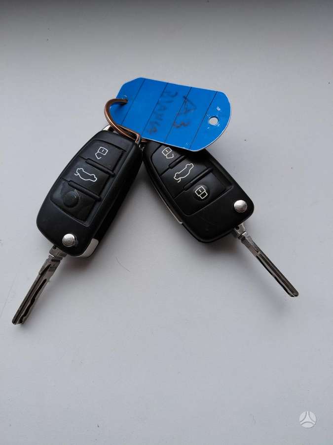 Audi A3, 1.6 l., Хэтчбек