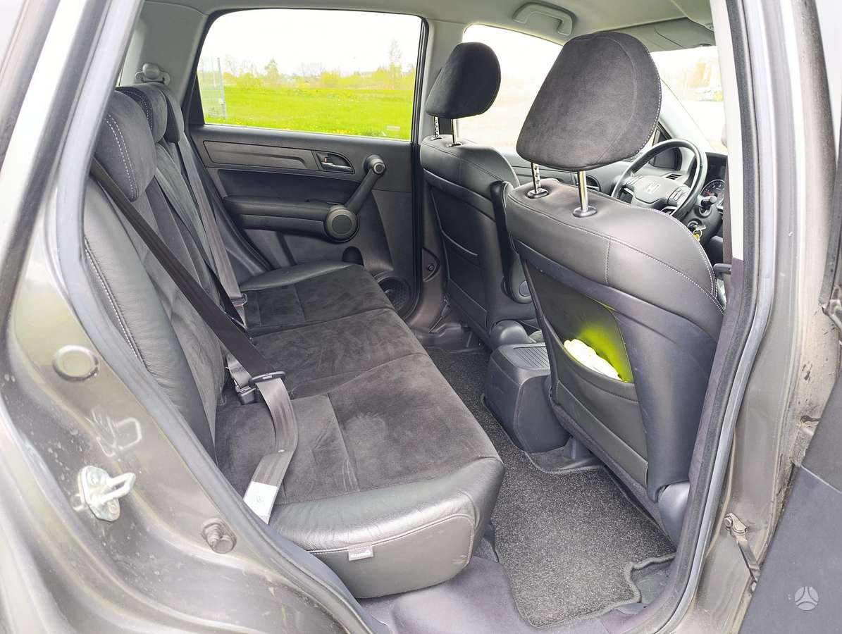 Honda CR-V, 2.2 l., off-road / crossover