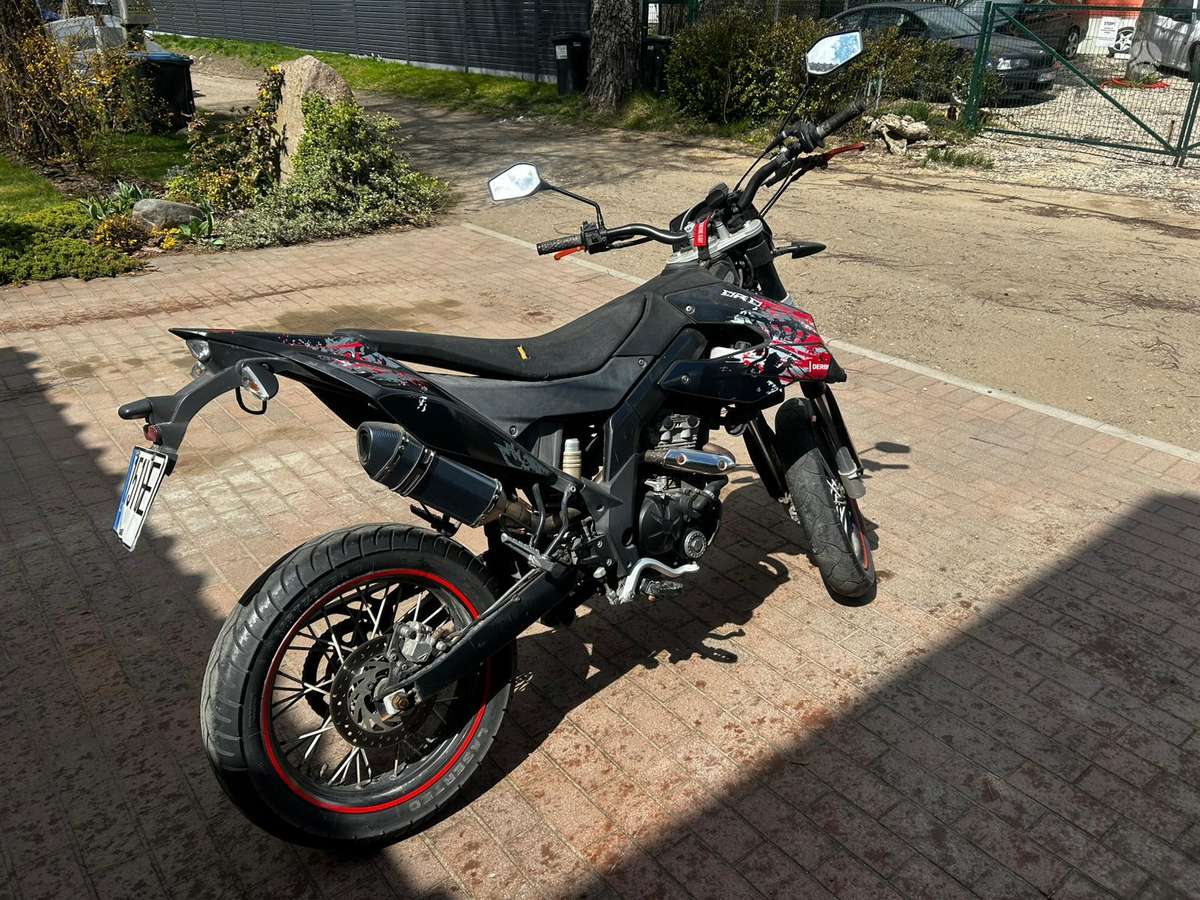 Derbi Senda 124cc, supermoto