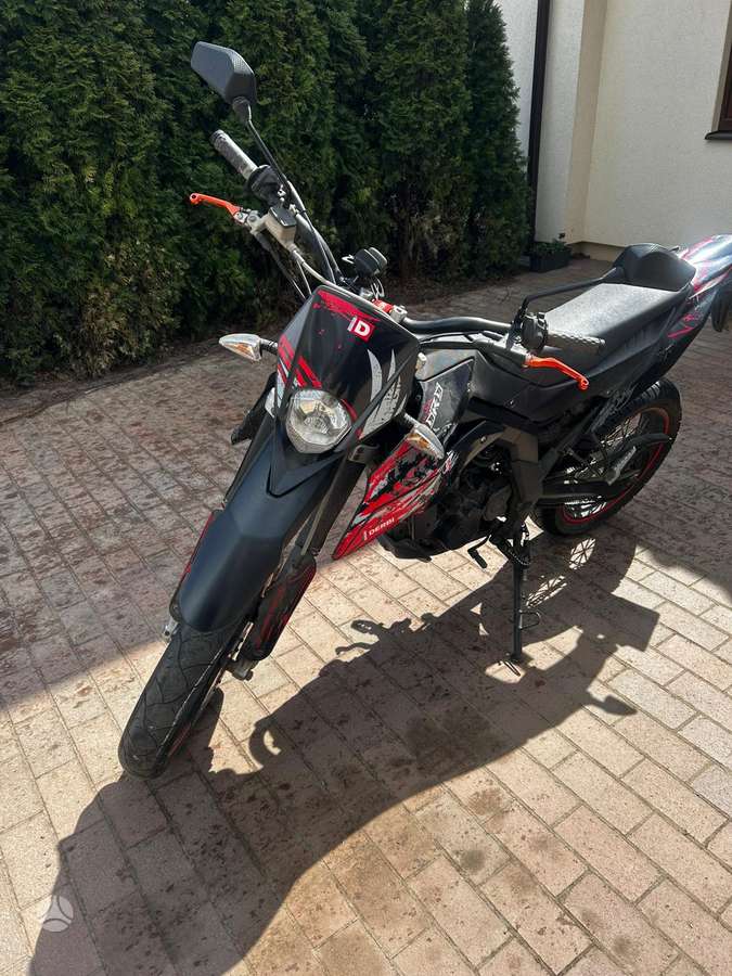 Derbi Senda 124cc, supermoto
