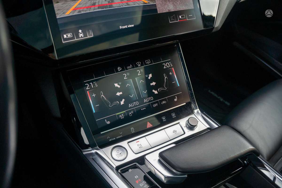 Audi e-tron, 95 kWh, off-road / crossover
