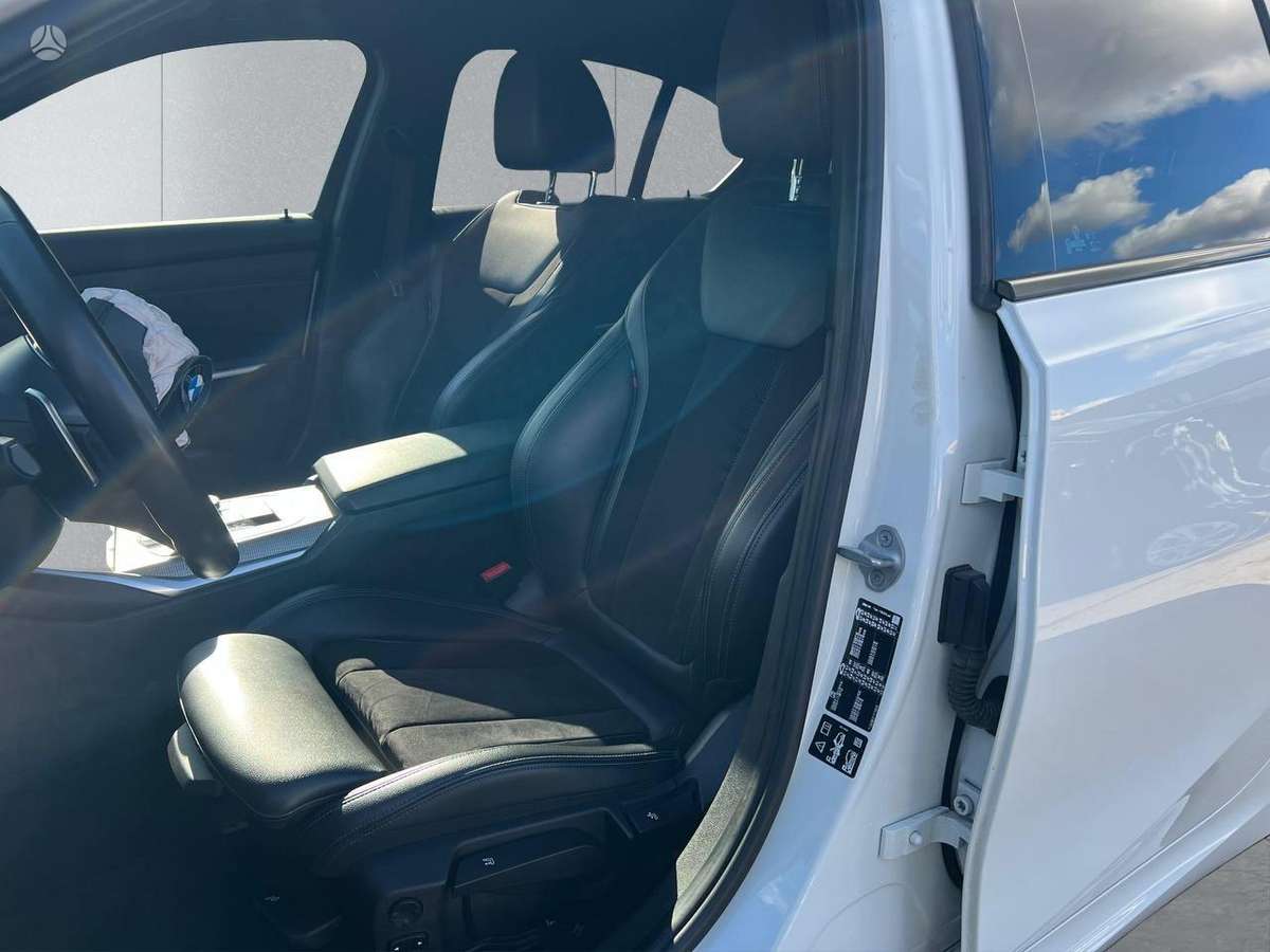 BMW 320, 2.0 l., Седан