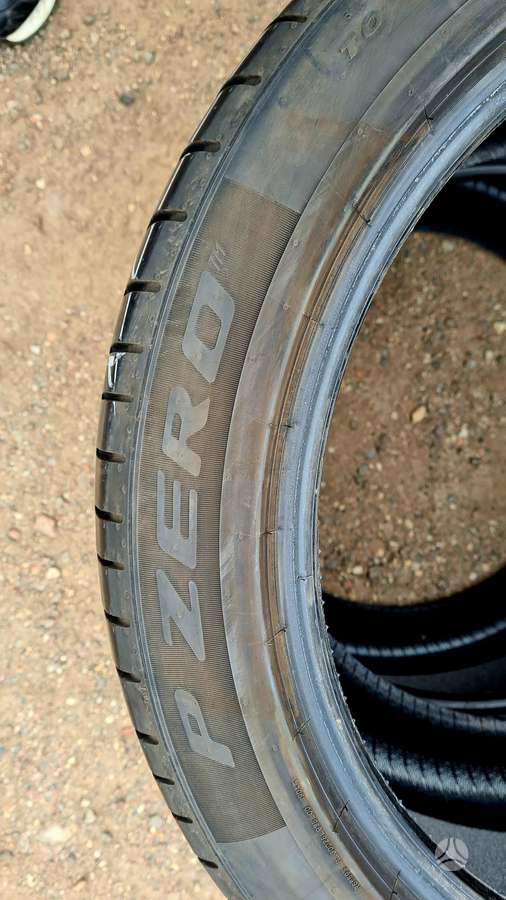 Pirelli P Zero, summer 285/40 R19